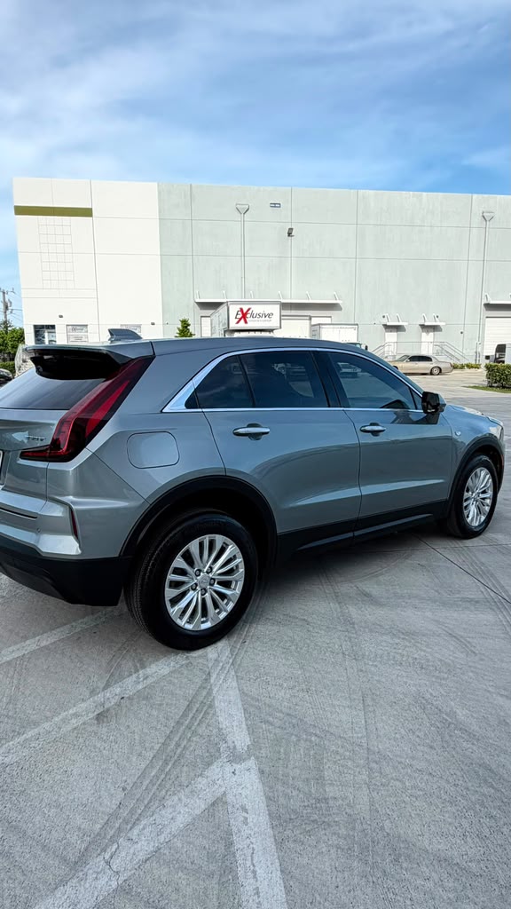Cadillac XT4 2025